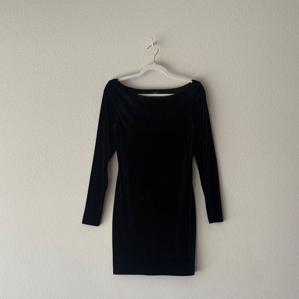 Black Long Sleeve Velvet dress